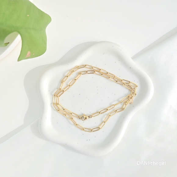 NEW Classic Gold Paperclip Link Chain Necklace - Picture 4 of 8